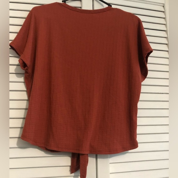 Caution to the wind rusty orange blouse - Picture 2 of 8